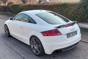 Audi TT 2.0 tfsi S Line