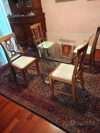 Tavolo in cristallo 120x120 con 4 sedie