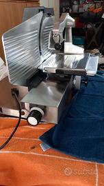affettatrice professionale marca Macchi