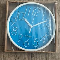 Orologio da parete Quartz bianco e azzurro