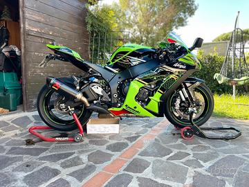 Terminale SLIP-ONE AKRAPOVIC