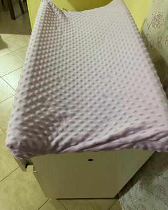 Lettino e fasciatoio picci
