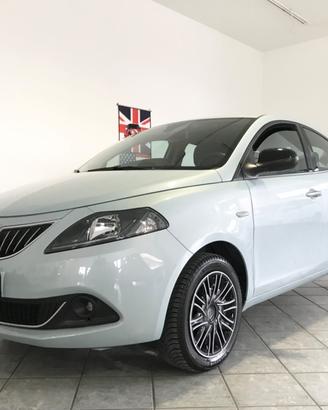 Lancia Ypsilon 1.0 FireFly 5 porte S&S Hybrid Gold