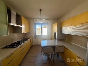 Cucina Scavolini gialla