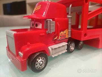 Mack camion di Cars