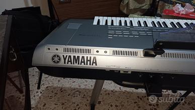 Yamaha tyros  con hardisc da 1g e custodia rigida