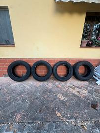 Pneumatici 255 60 19 Goodyear UltragripPerformance