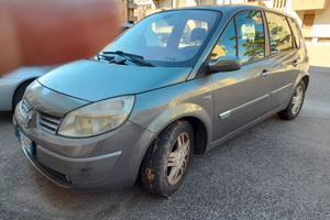Renault Megane Scenic Revisionata