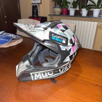 Casco muc off