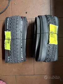 2x VITTORIA Terreno Dry Tubeless 700C x 31