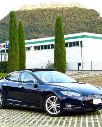 Tesla S 85,,RICARICA GRATIS A VITA”-,,BATTERIA NUO