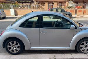 VOLKSWAGEN New Beetle