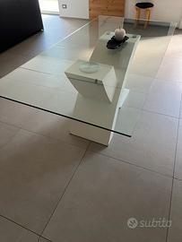 Tavolo moderno da cucina