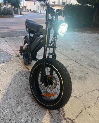 Bicicletta elettrica nuova