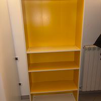 Libreria gialla da ragazzo in buonissime condizion
