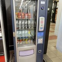 Distributore automatico saeco