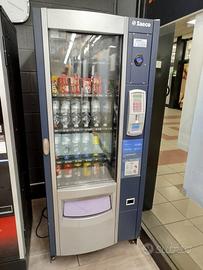 Distributore automatico saeco