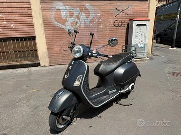 Piaggio Vespa 250 GTS