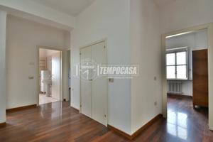 Appartamento luminoso in zona semicentrale