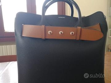 borsa originale Burberry modello Belt