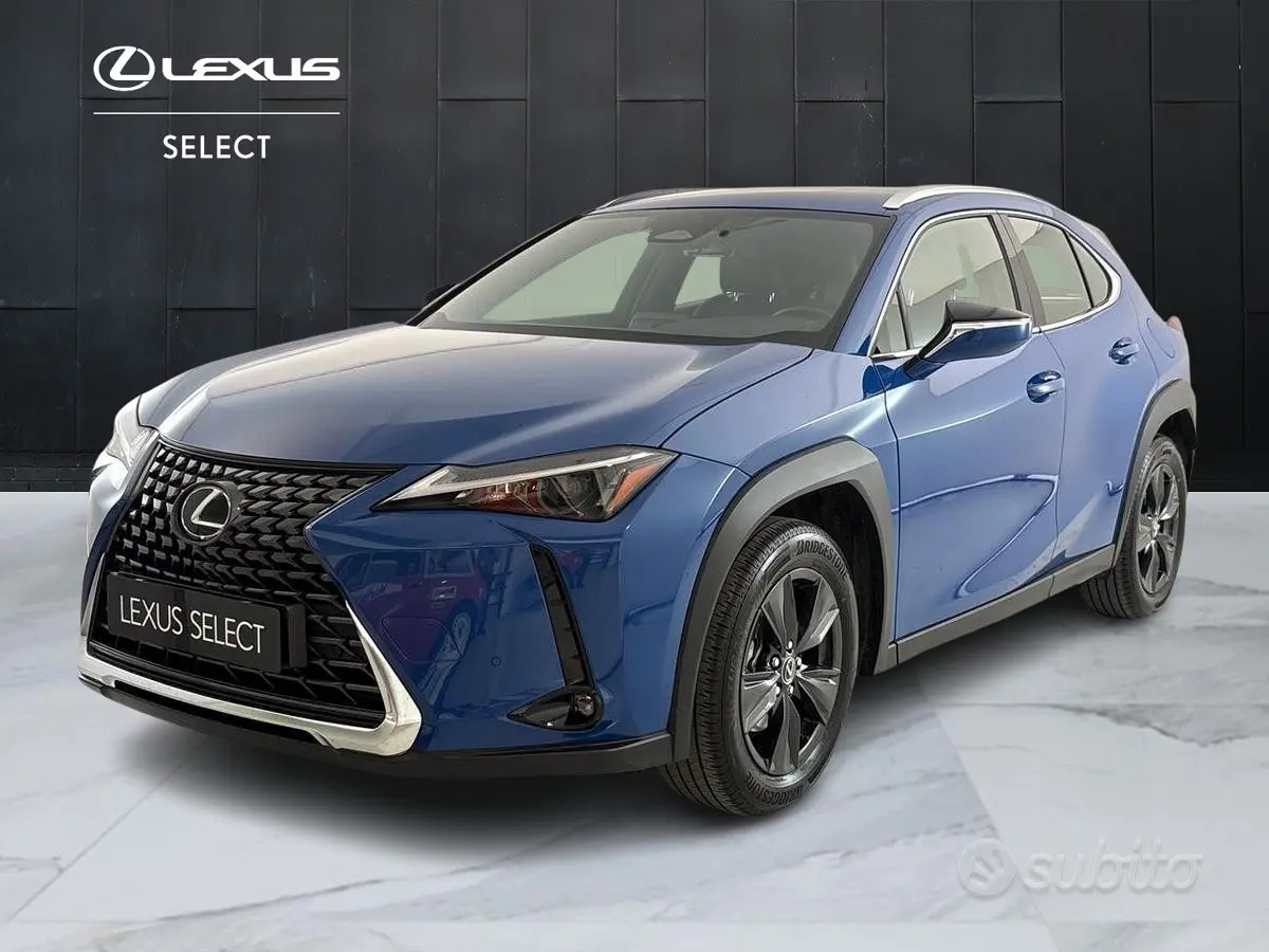Lexus UX