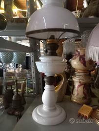 Lume a Petrolio in opaline