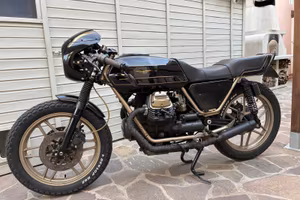 Moto guzzi v35 imola cafe racer