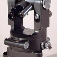 TEODOLITE [tacheometro centesimale] DEL 1945