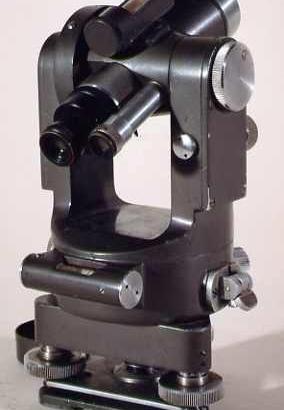 TEODOLITE [tacheometro centesimale] DEL 1945