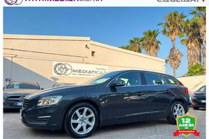 VOLVO V60 D4 AWD Geartronic R-design Momentum