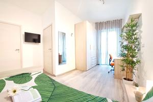 Stanza con BAGNO PRIVATO e BALCONE