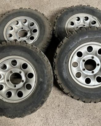 Cerchi e Gomme per Suzuki Vitara