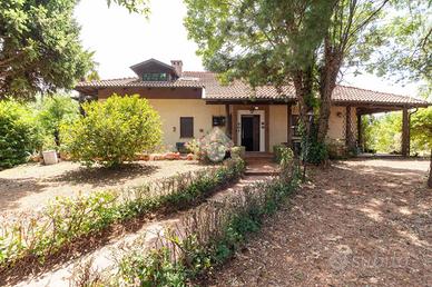 VILLA SINGOLA A SAN CARLO CANAVESE