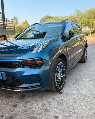 Lynk&co 01