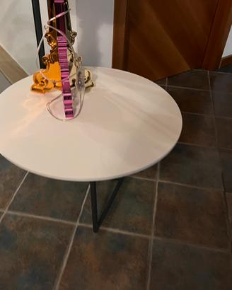 Tavolino design laccato bianco opaco rotondo