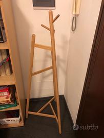 Appendiabiti in legno