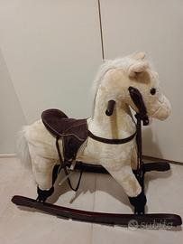 Cavallo a dondolo