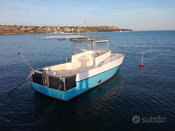 barca a motore fisherman