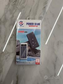 Power bank solare