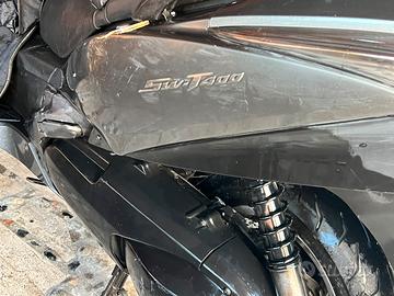 Scooter Honda SW-T400