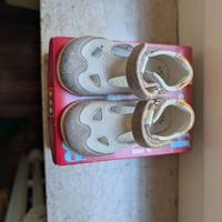 Scarpe e sandali bimbi n 18 - 20 - 23