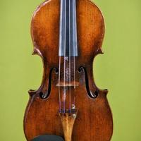 Violino antico  di rara bellezza