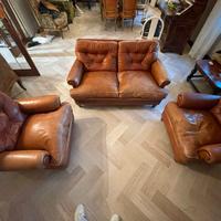 Set vintage divano e poltrone in pelle