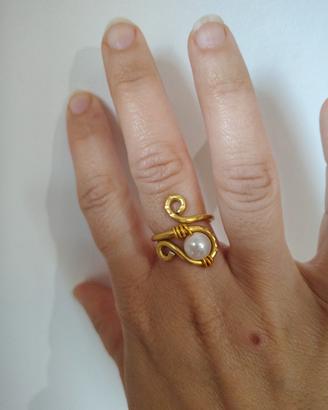 Anello fatto a mano regolabile in filo d alluminio