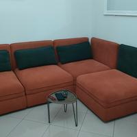 divano  componibile  e contenitore 