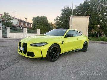 BMW M4 COMPETITION