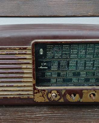 Radio d'epoca Magnadyne S27