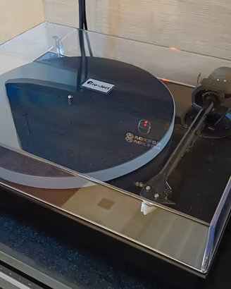   Giradischi  X1 Project  perfetto in tutto .