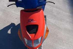 scooter Aprilia SR 50 Replica