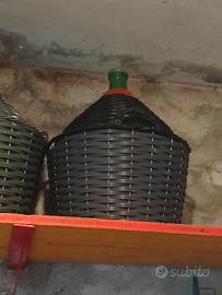 Contenitori  Damigiane